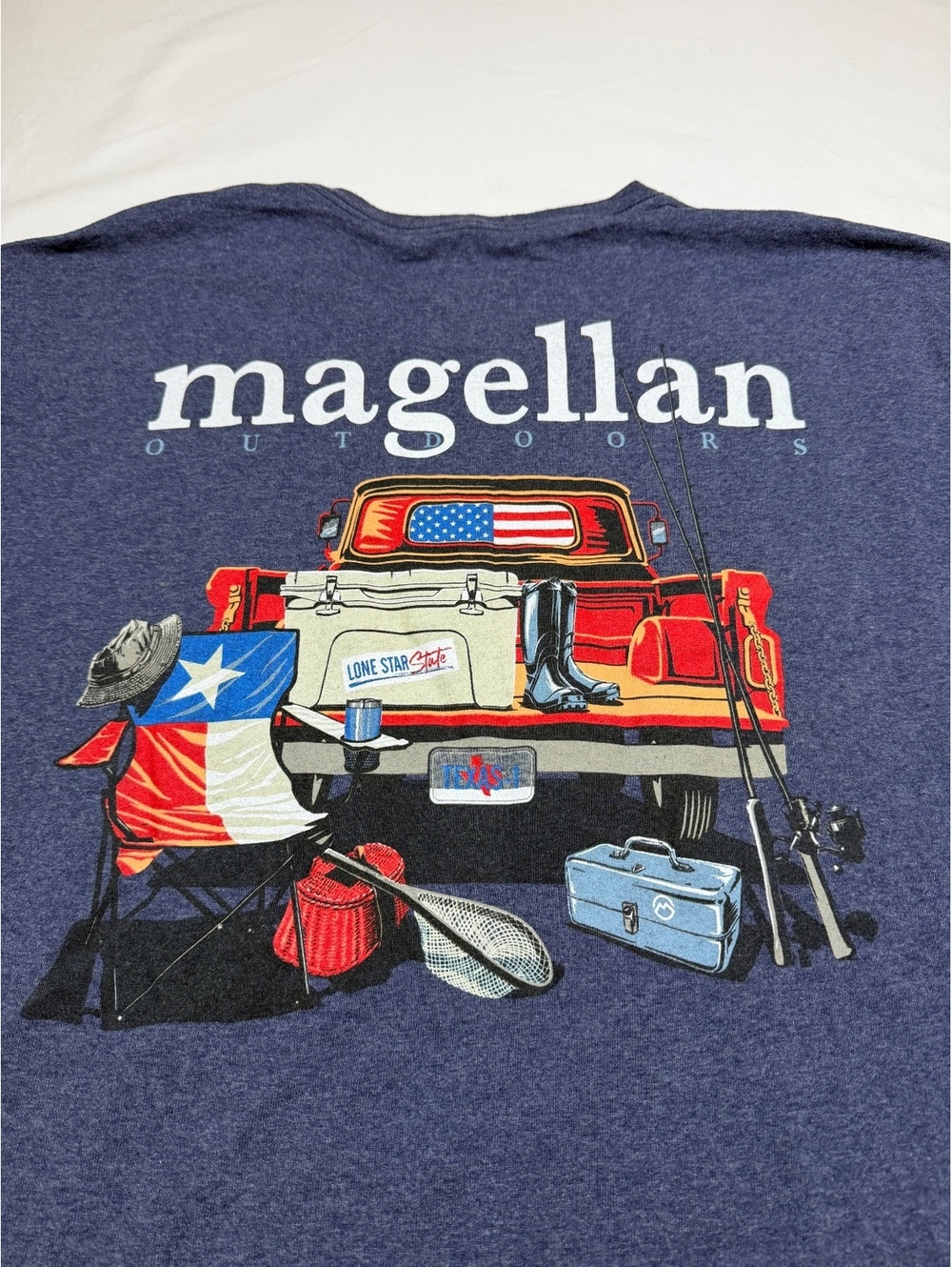 Magellan Outdoors blue graphic T-shirt XL